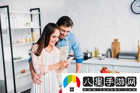 老公總在我做飯時抱我