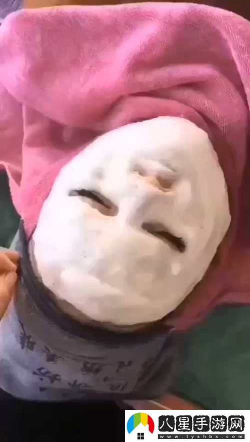 一面親膜上邊奶一個膜邊