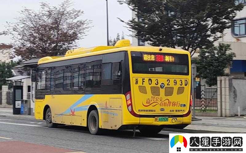 小燒貨水能么多叫出來公交車相關(guān)內(nèi)容