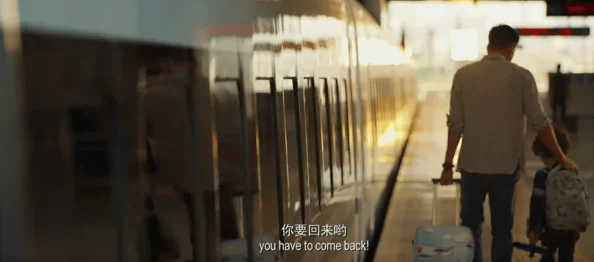 9分10秒頭撞玻璃勇敢者的挑戰(zhàn)與刺激體驗(yàn)令人熱血沸騰！