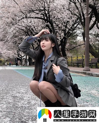 幾個(gè)裝修工人把我壓在茶幾上