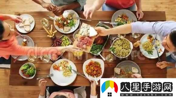 吃飯時(shí)某處緊密連接在一起視頻