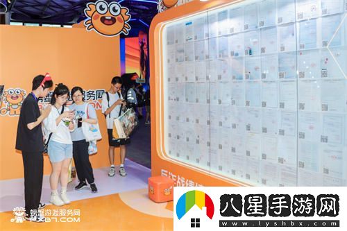 螃蟹賬號反詐活動進駐CJ現(xiàn)場，一栗小莎子亮相螃蟹游戲服務展位