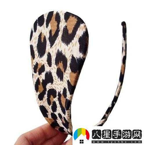 嬌妻在公交車上穿丁字褲被