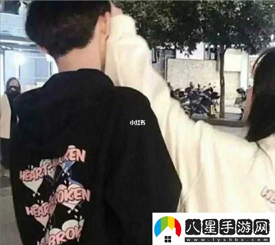 真人雙女CP情侶頭像：情比金堅愛如深海
