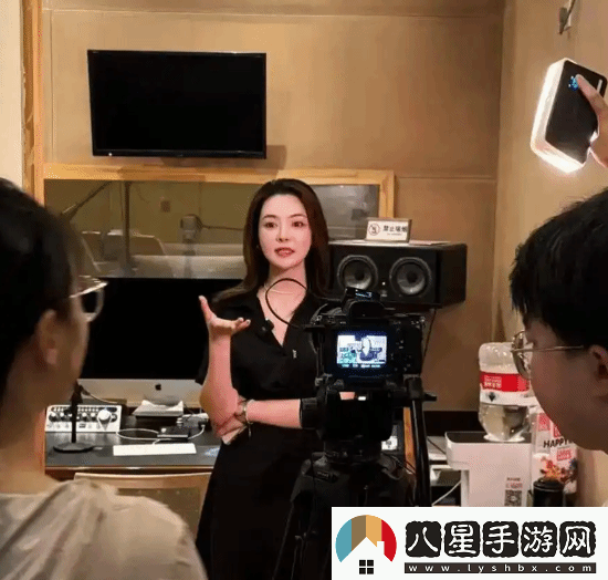 她1小時寫完王菲新歌的詞王菲演唱僅改幾個字