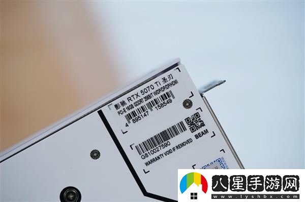 影馳RTX5070Ti圣刃亮相