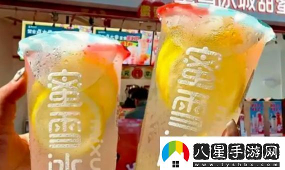 蜜雪冰城檸檬水又出節(jié)奏被曝用隔夜鮮果切片友