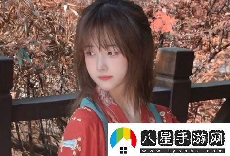 00后美女古風(fēng)美照十里紅妝太吸睛云想衣裳花想容