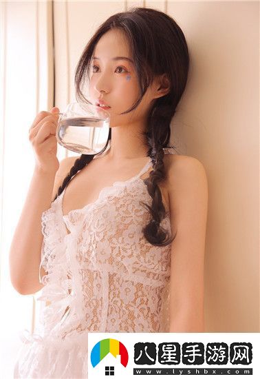 在姨母家的客廳情感探析